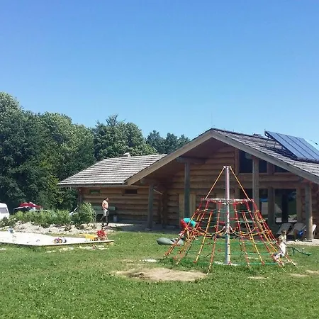 Prázdninový dům Camp66 *